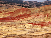Painted Hills Overlook Trail