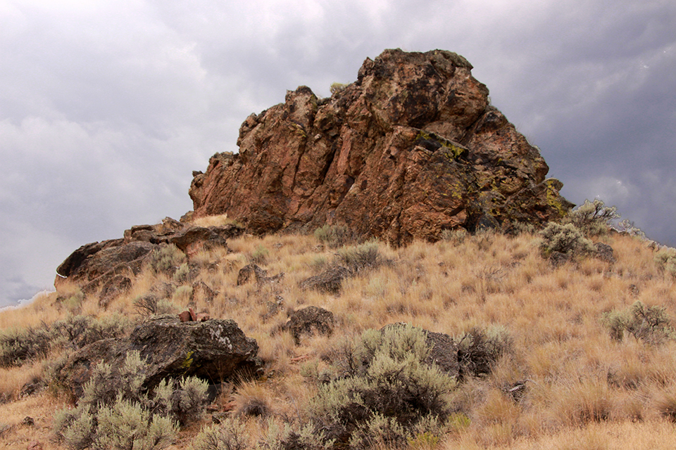 Painted Hills Overlook Trail