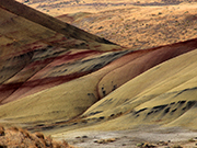 Painted Hills Overlook Trail